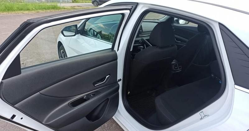 Hyundai Elantra cena 89900 przebieg: 20600, rok produkcji 2021 z Pabianice małe 301